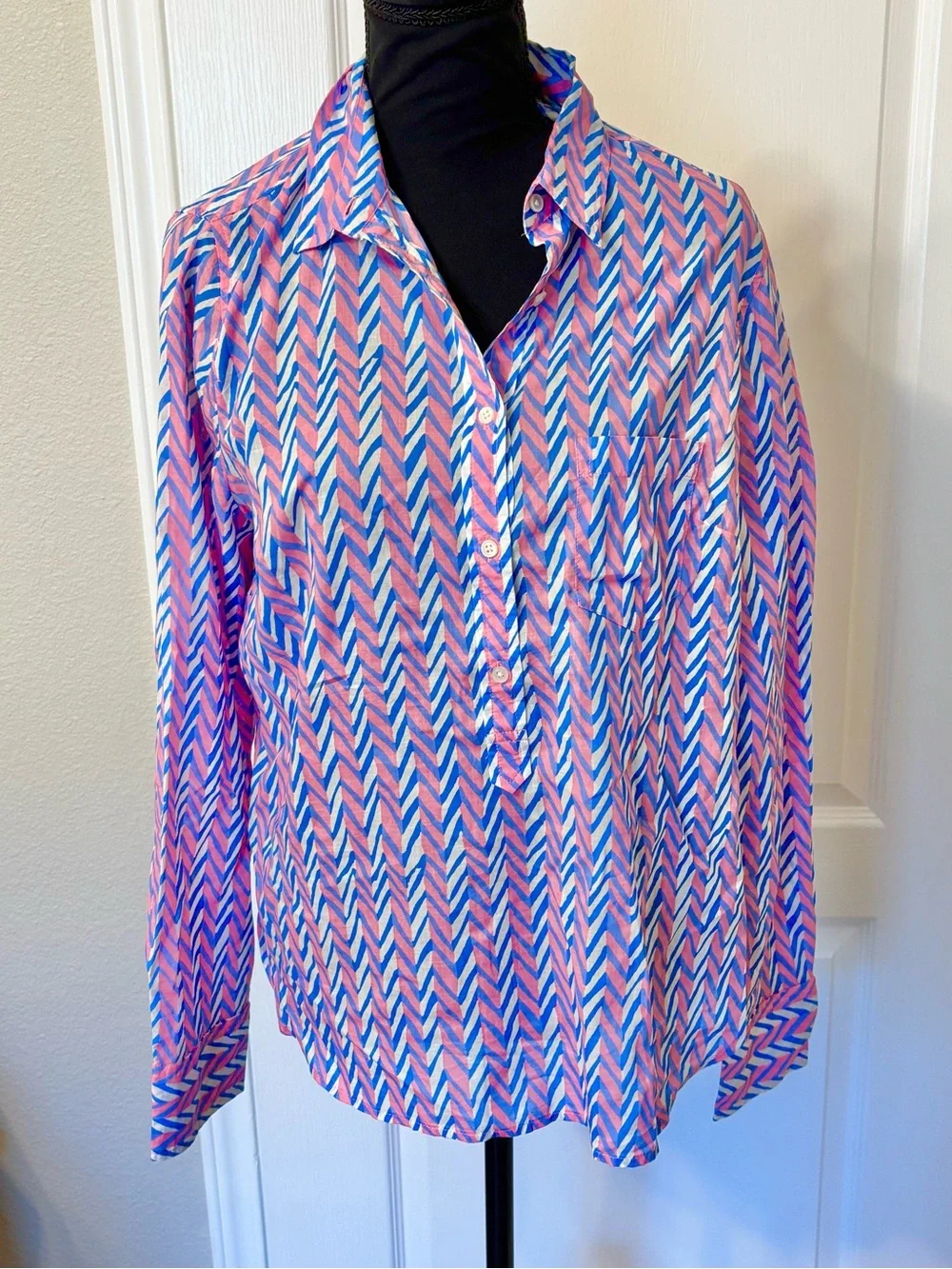 J. Crew Medium Cotton Pink blue collared pullover button shirt top blouse